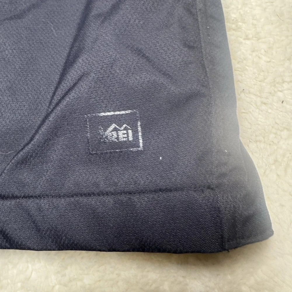 REI boys black